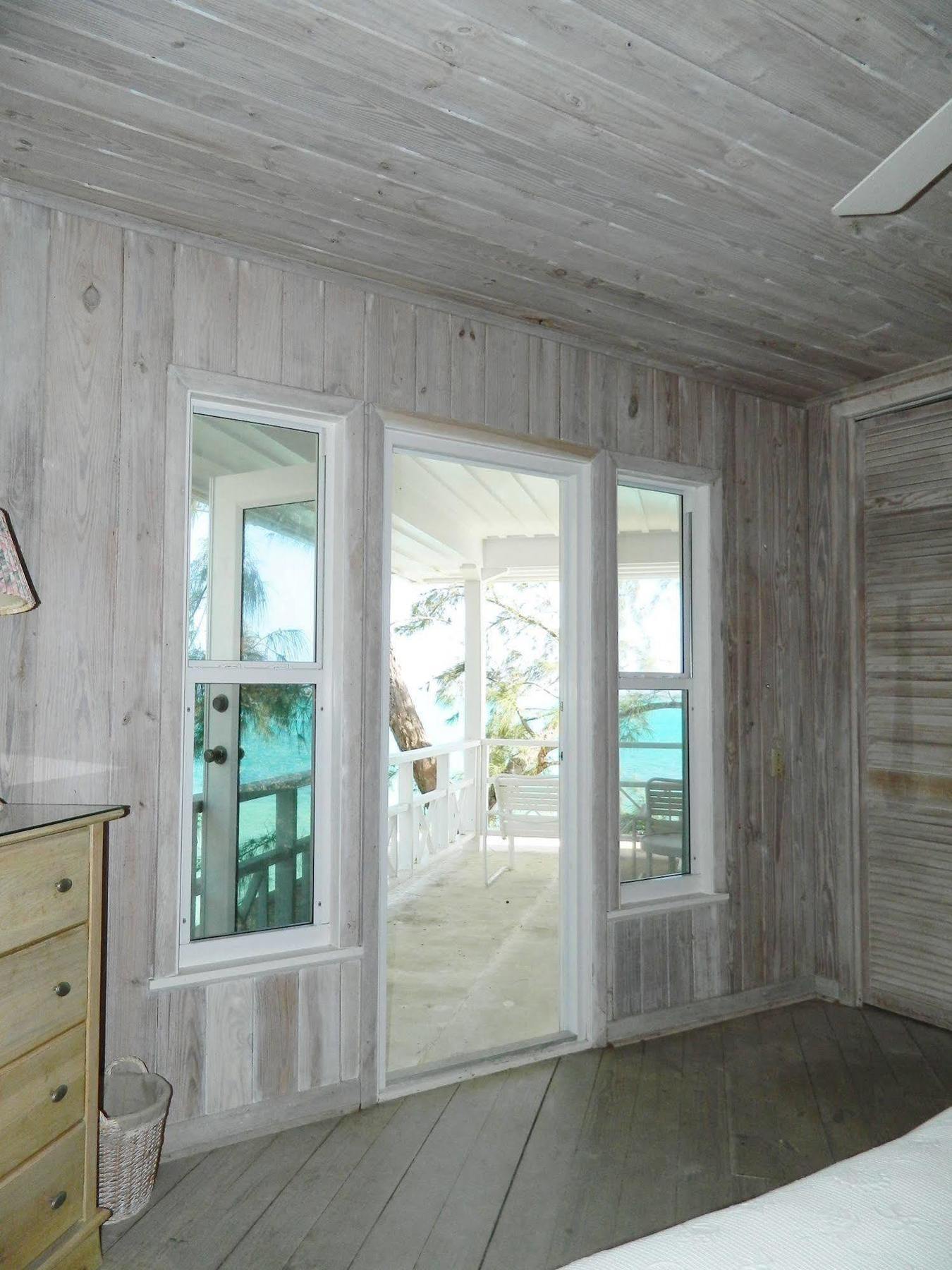 Hotel Regatta Point George Town Esterno foto