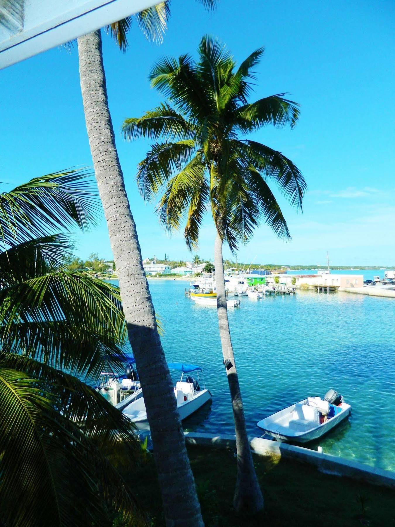 Hotel Regatta Point George Town Esterno foto